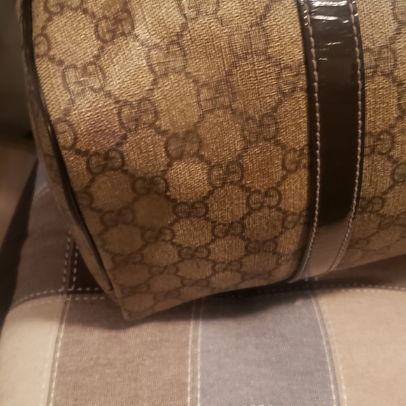 Authentic Gucci purse - Picture 8 of 16